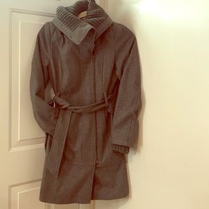 Belted wool-blend coat w/ knit-textured collar